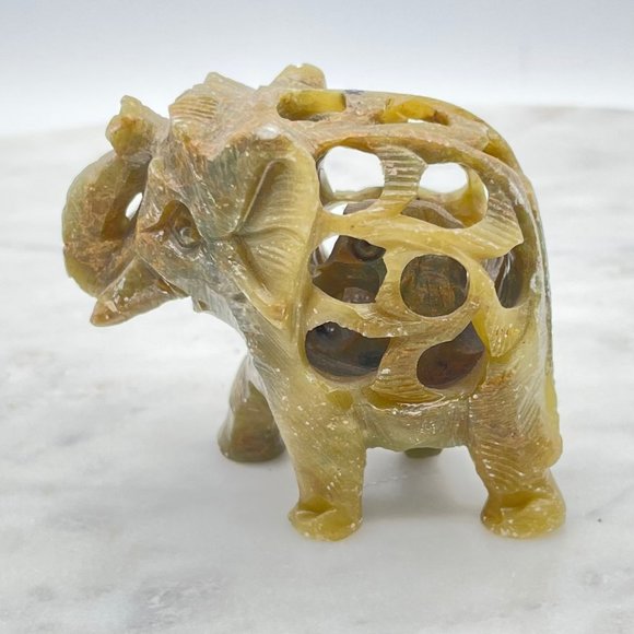 Hand Carved Soapstone Elephant Mother with Baby Inside Vintage - Picture 1 of 10